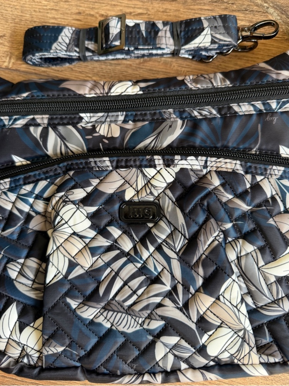 Lug Lily Navy Blue Hippy 2 Limited Edition Crossbody Bag – NWOT, RFID Protection - Picture 12 of 13